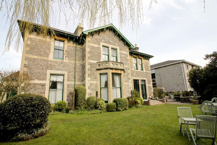 Ellenborough Hall Holiday Flats - Image 1 - UK Tourism Online