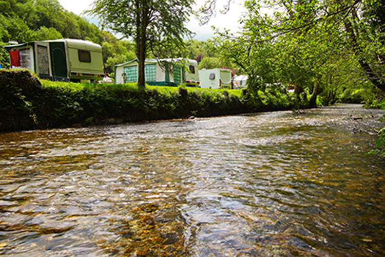 Exe Valley Caravan Site - Image 2 - UK Tourism Online