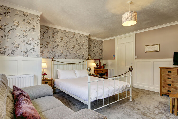 Exmoor House Bed and Breakfast - Image 1 - UK Tourism Online