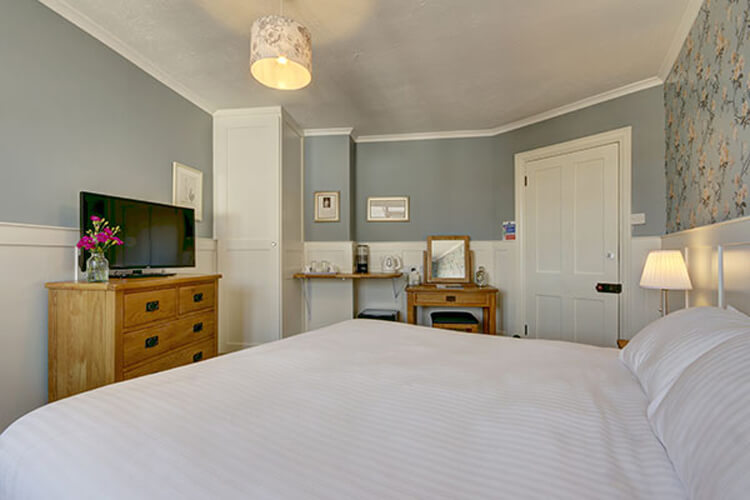 Exmoor House Bed and Breakfast - Image 3 - UK Tourism Online