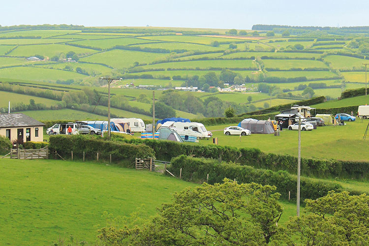 Halse Farm Caravan and Campsite - Image 1 - UK Tourism Online