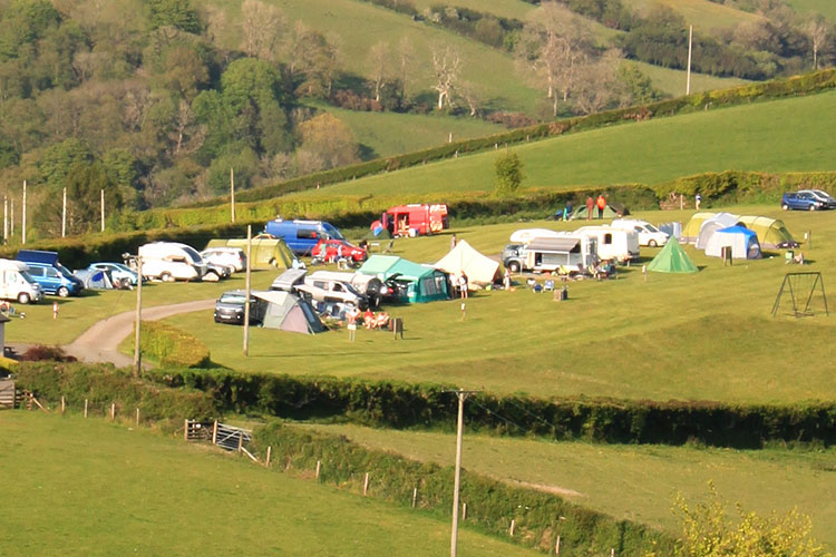 Halse Farm Caravan and Campsite - Image 2 - UK Tourism Online