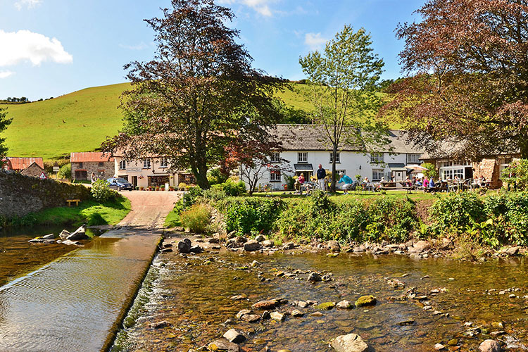 Halse Farm Caravan and Campsite - Image 4 - UK Tourism Online