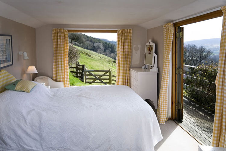 Hillway Lodge - Image 2 - UK Tourism Online