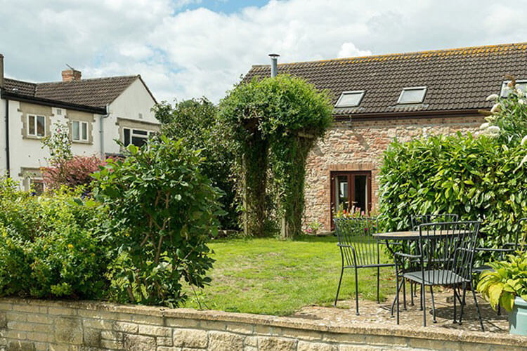 Honeysuckle Cottage - Image 1 - UK Tourism Online