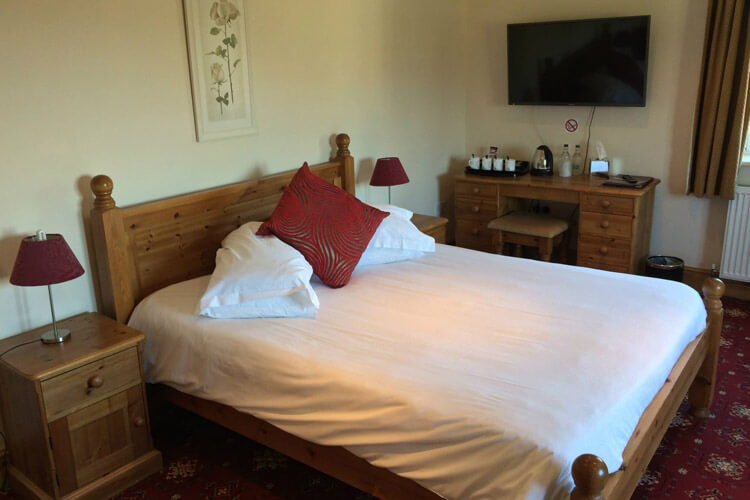 Hunters Lodge Inn - Image 3 - UK Tourism Online