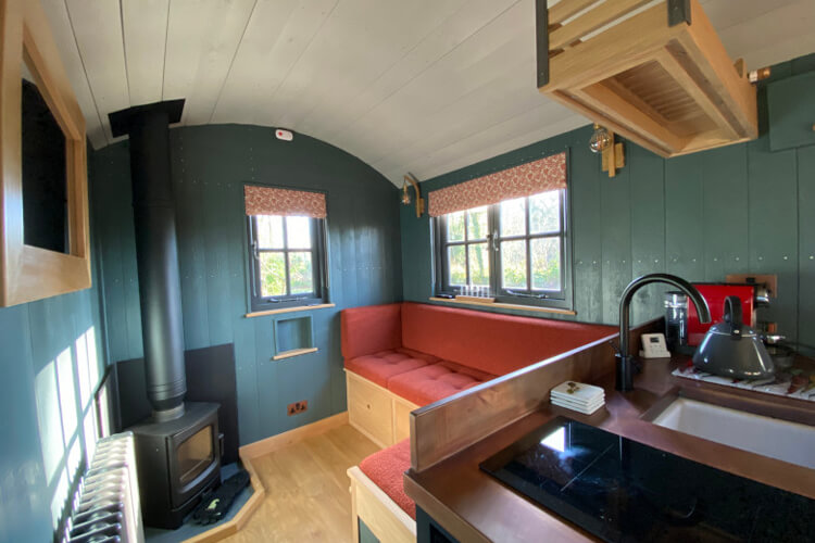 Jordans Estate Glamping - Image 4 - UK Tourism Online