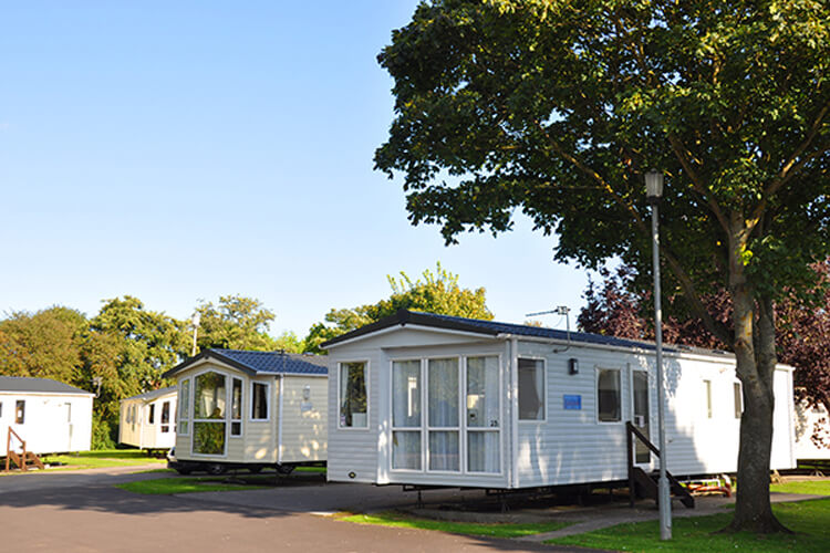 Lakeside Holiday Park - Image 2 - UK Tourism Online