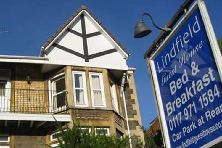 Lindfield Guest House - Image 1 - UK Tourism Online