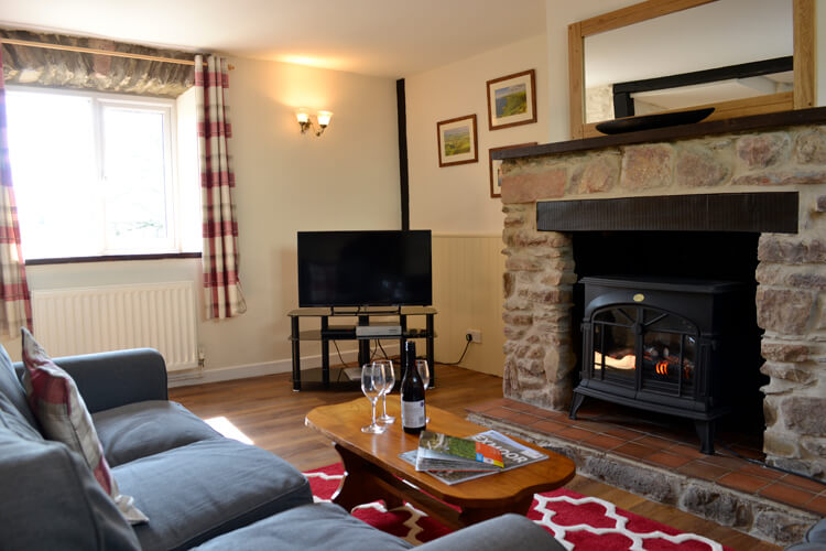 Little Quarme Cottages - Image 2 - UK Tourism Online