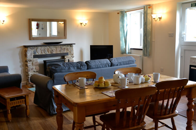 Little Quarme Cottages - Image 3 - UK Tourism Online