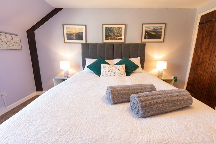 Little Quarme Cottages - Image 4 - UK Tourism Online