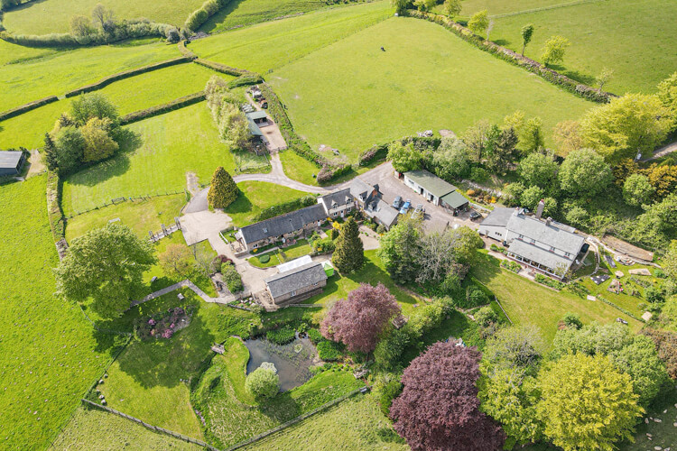 Little Quarme Cottages - Image 5 - UK Tourism Online