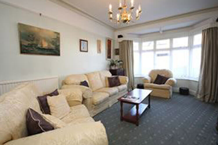 Lorna Doone Guest House - Image 4 - UK Tourism Online