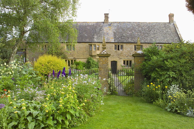 Lower Severalls Farmhouse - Image 1 - UK Tourism Online