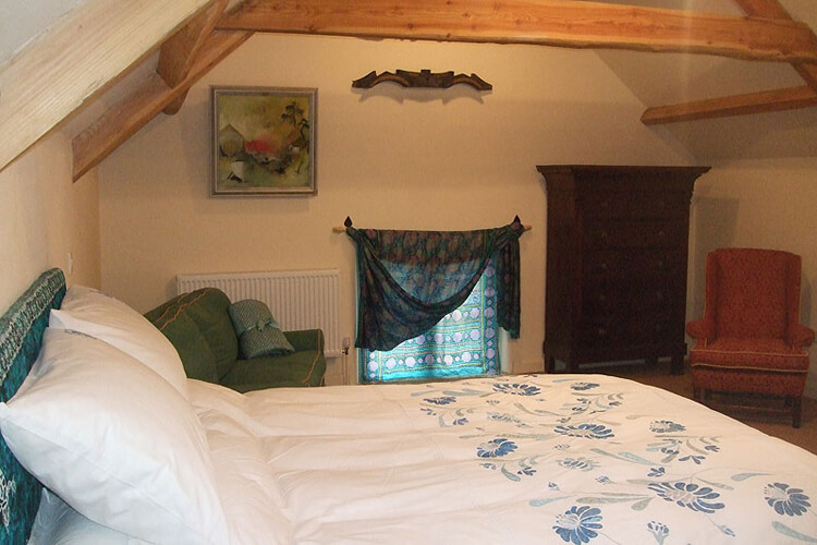 Lower Severalls Farmhouse - Image 3 - UK Tourism Online