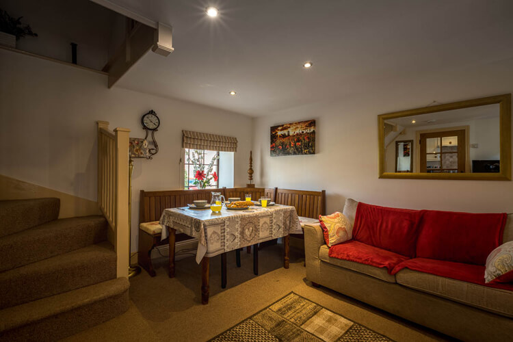 Cosy Barn Holidays - Image 5 - UK Tourism Online