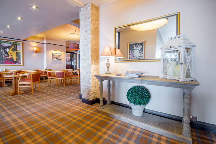 Smiths Hotel - Image 3 - UK Tourism Online