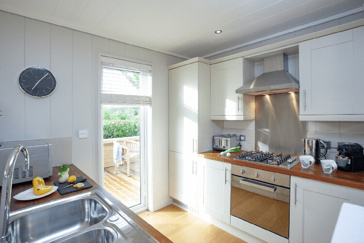 Strawberry Fields Cottage - Image 3 - UK Tourism Online