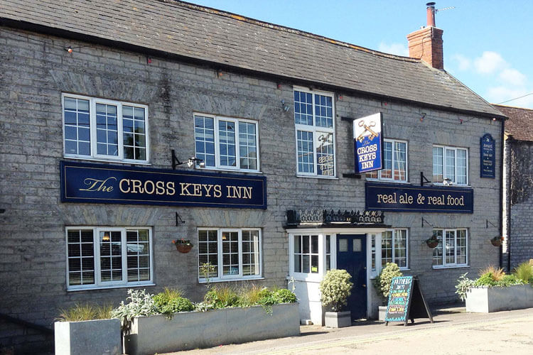 The Cross Keys Inn - Image 1 - UK Tourism Online