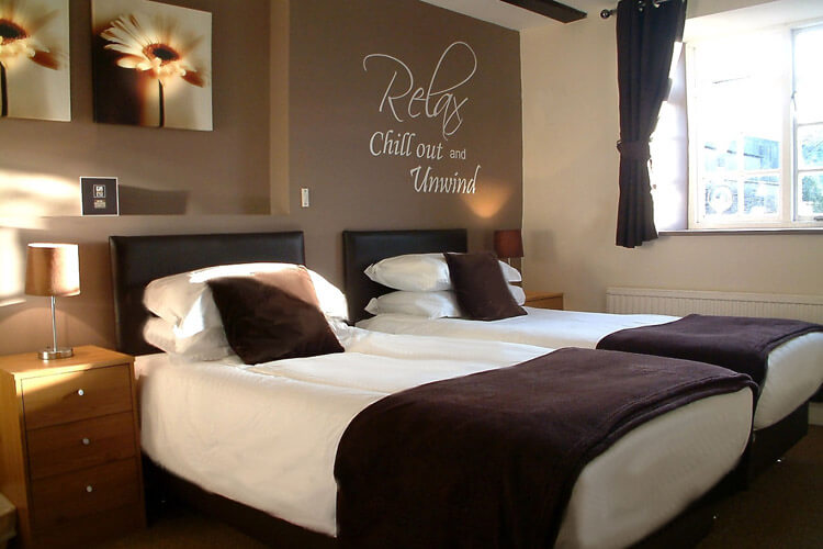 The George at Nunney - Image 3 - UK Tourism Online