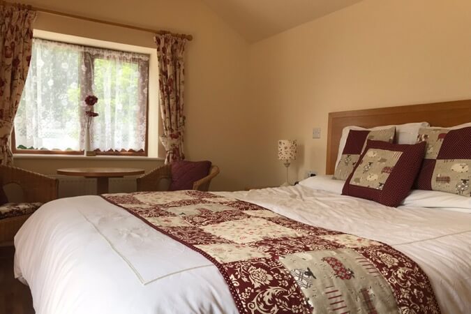 The Golden Fleece Thumbnail | Chard - Somerset | UK Tourism Online