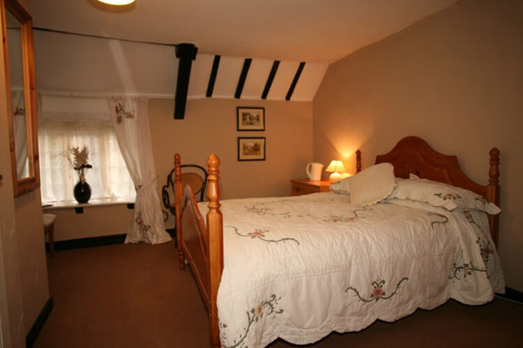 The Manor Arms - Image 3 - UK Tourism Online