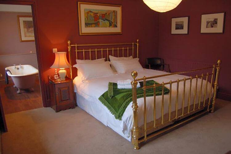 The Oakhill Inn - Image 1 - UK Tourism Online