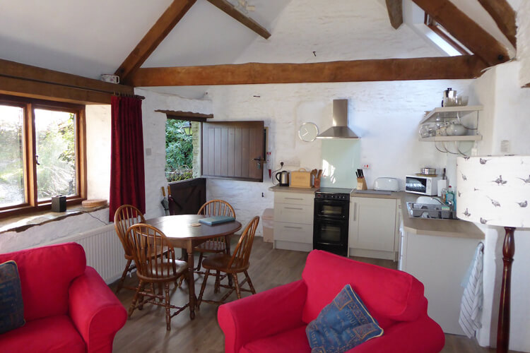 Cutthorn Self Catering Cottages - Image 2 - UK Tourism Online