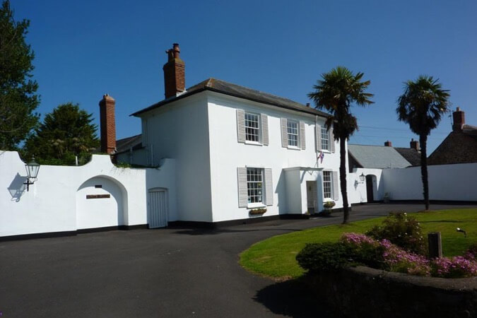 The White House Guest House Thumbnail | Watchet - Somerset | UK Tourism Online