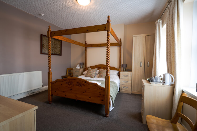 Waverley B&B - Image 1 - UK Tourism Online