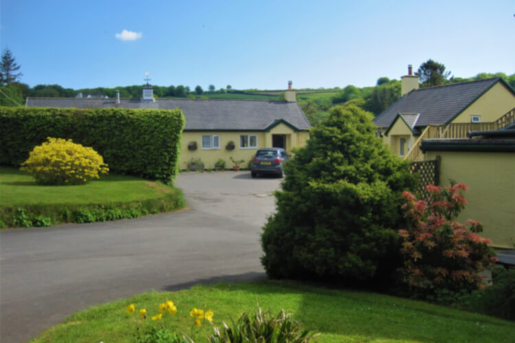 Westerclose House Cottages - Image 1 - UK Tourism Online