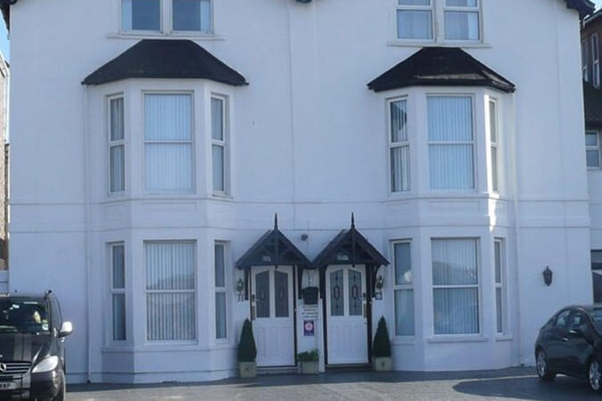 Weston Sea View Apartments Thumbnail | Weston-super-Mare - Somerset | UK Tourism Online