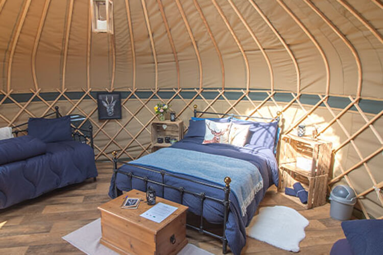 Yeabridge Farm - The Hideaway Glamping - Image 2 - UK Tourism Online