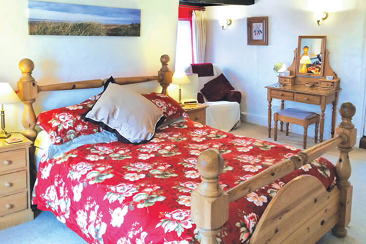 Yew Tree House Bed & Breakfast - Image 2 - UK Tourism Online