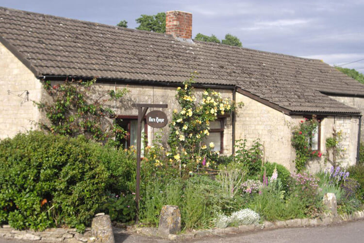 Barn House Bed and Breakfast - Image 1 - UK Tourism Online
