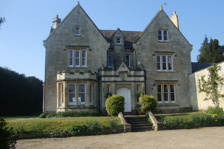 Burcombe Manor - Image 1 - UK Tourism Online