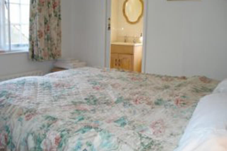 Cornerways Cottage - Image 1 - UK Tourism Online