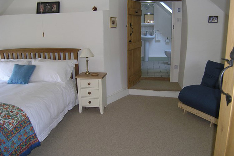 Kissing Gate Cottage - Image 3 - UK Tourism Online