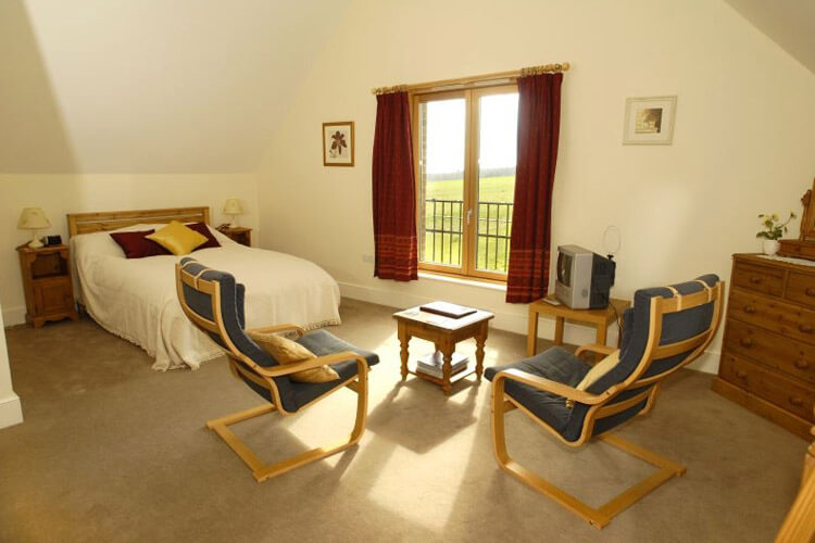 Lodge Farmhouse Bed & Breakfast - Image 3 - UK Tourism Online