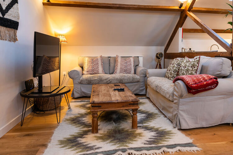 Manor Farm Teffont - Image 3 - UK Tourism Online