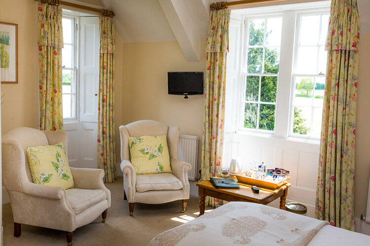 Pickwick Lodge Farm - Image 4 - UK Tourism Online