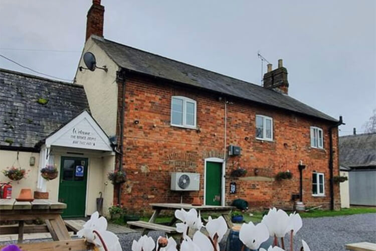 The Bruce Arms - Image 4 - UK Tourism Online