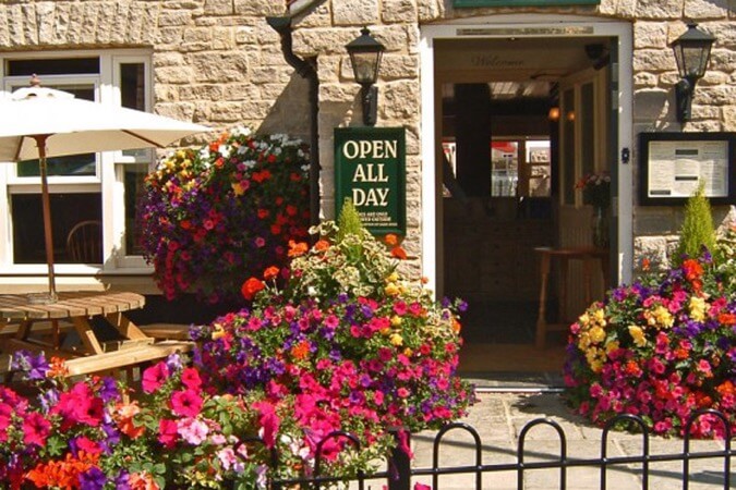 The Walnut Tree Inn Thumbnail | Warminster - Wiltshire | UK Tourism Online