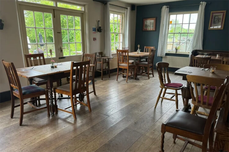 The Woodbridge Inn - Image 4 - UK Tourism Online