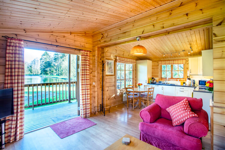 Willowbank Lodges - Image 2 - UK Tourism Online