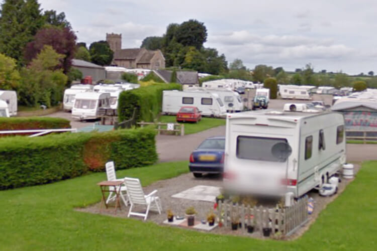 Bridge Caravan & Camping Site - Image 1 - UK Tourism Online