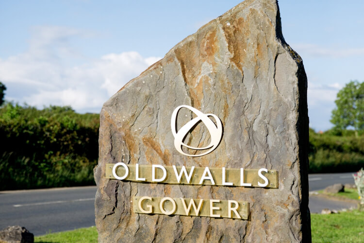 Gower Cottage & Farm House at Oldwalls Leisure - Image 1 - UK Tourism Online