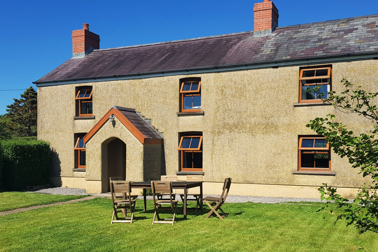 Great Lunnon Farm Cottages - Image 1 - UK Tourism Online