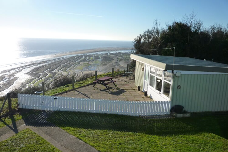 Lavernock Point Holiday Estate - Image 1 - UK Tourism Online